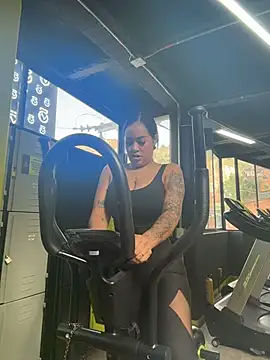 Luisa Fernandaa online show from February 2026 07:14:02 PM