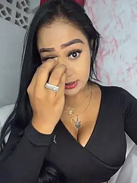 Luisa Fernandaa online show from May 2026 10:11:02 PM