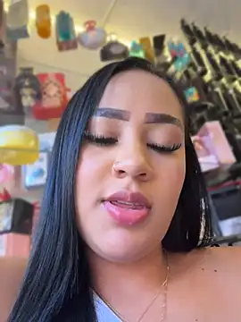 Luisa Fernandaa online show from July 2026 08:47:01 PM