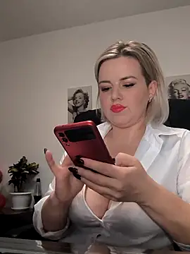 Ladykaos online show from November 2025 01:33:02 PM