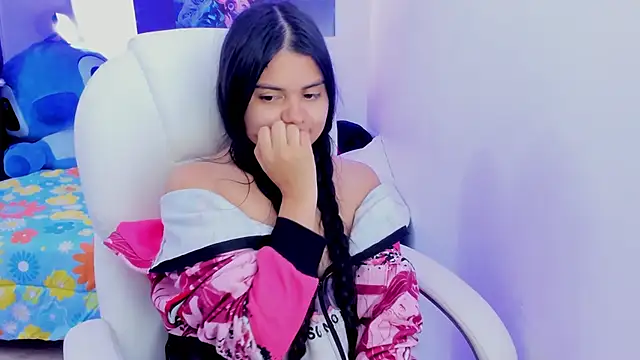 esmeralda112 online show from February 2025 03:56:01 AM