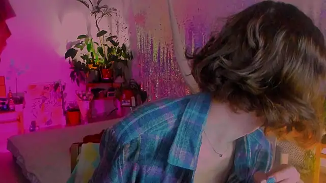 poli   online show from January 2025 09:11:02 PM