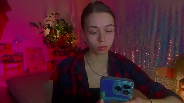 poli   online show from February 2025 05:25:02 PM