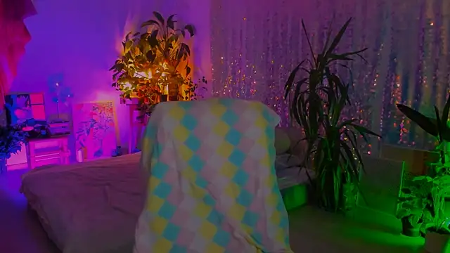 poli   online show from September 2025 06:08:02 PM