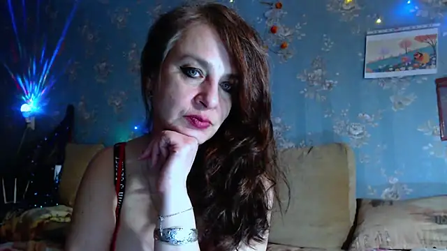 Snapshot of VanezaSmith chatting on May 2026 05:48:01 AM VanezaSmith online show from May 2026 05:48:01 AM