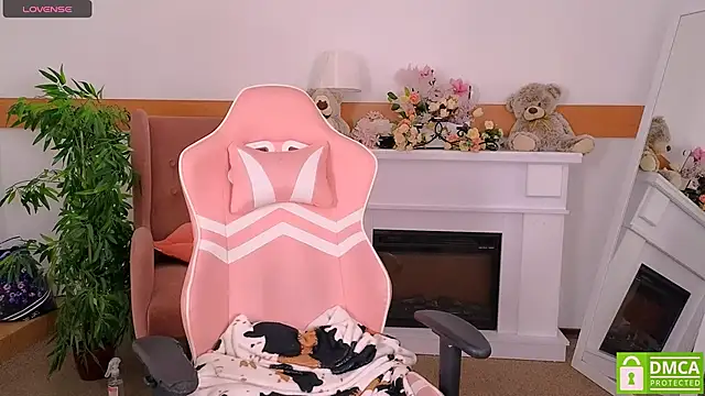 Grace and  Jacob online show from November 2025 06:58:01 AM