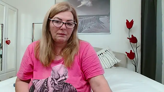 YulliaMilf online show from March 2026 03:20:02 PM