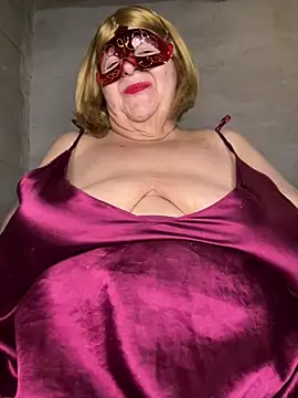 Snapshot of mariannecox chatting on January 2025 04:54:02 PM mariannecox online show from January 2025 04:54:02 PM