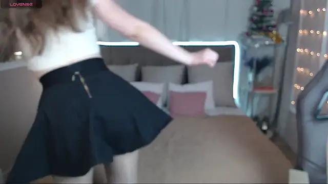 MollyBrams online show from January 2025 12:56:01 PM