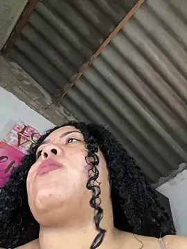 mia thonson  online show from April 2026 07:26:02 PM