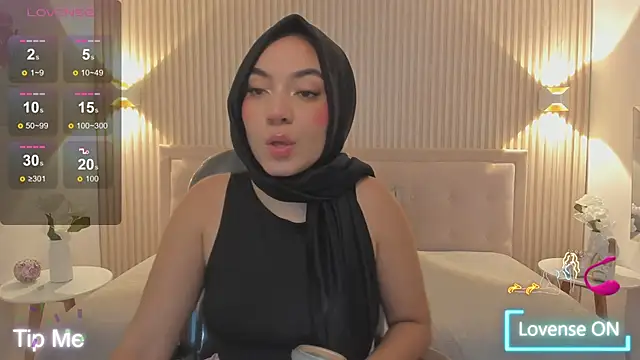 Snapshot of Sooffii_1 chatting on December 2024 02:19:02 AM Sooffii 1 online show from December 2024 02:19:02 AM