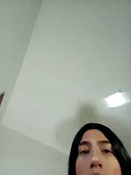 Snapshot of yesik_beltran chatting on December 2024 01:47:01 PM yesik beltran online show from December 2024 01:47:01 PM