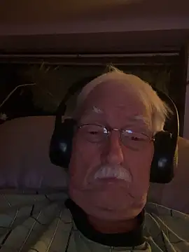 Steffibi1954 online show from November 2025 06:20:02 PM