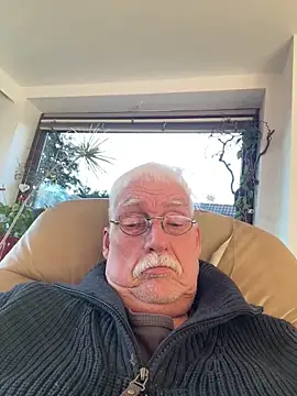 Steffibi1954 online show from December 2025 12:31:02 PM