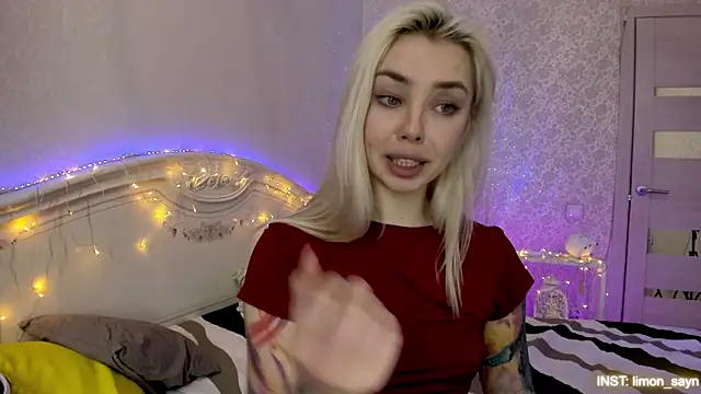 LillyMoure  online show from February 2026 02:53:01 AM