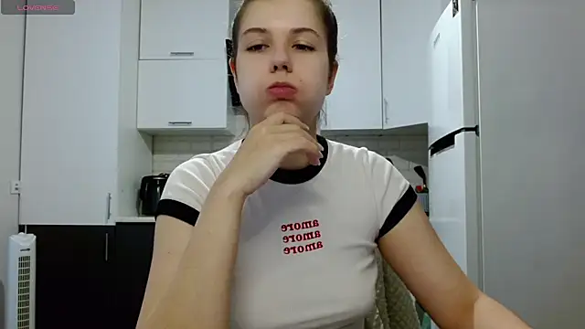 Snapshot of SayMeow_ chatting on June 2026 04:46:01 AM SayMeow online show from June 2026 04:46:01 AM