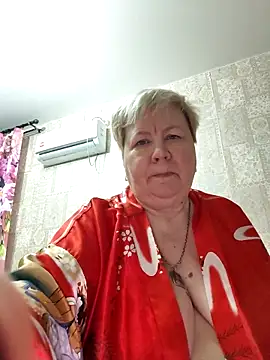 EffectFiona online show from December 2025 10:48:01 PM