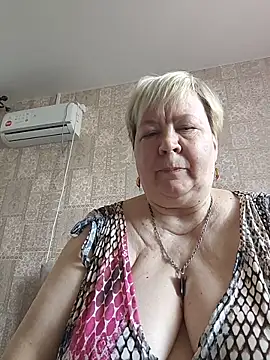 EffectFiona online show from March 2026 11:57:01 AM