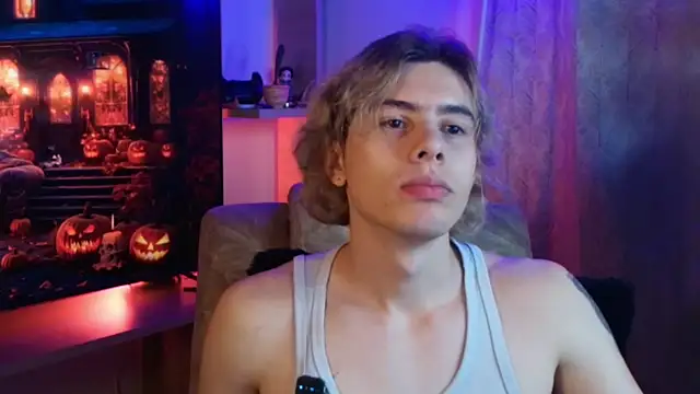 Snapshot of dimitri_tv chatting on October 2025 01:37:02 AM dimitri tv online show from October 2025 01:37:02 AM