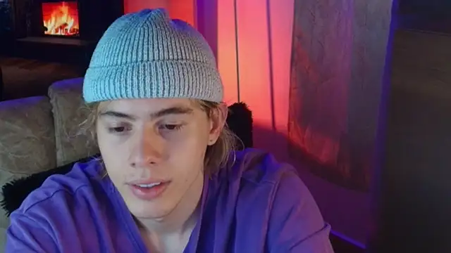 Snapshot of dimitri_tv chatting on November 2025 06:54:02 PM dimitri tv online show from November 2025 06:54:02 PM