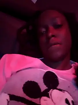 Snapshot of Prettybecs chatting on December 2024 08:00:02 PM Prettybecs online show from December 2024 08:00:02 PM