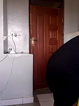 Snapshot of Prettybecs chatting on February 2025 01:37:01 PM Prettybecs online show from February 2025 01:37:01 PM