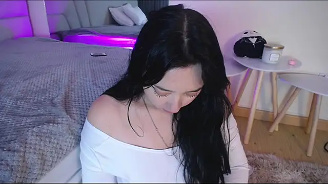 Miss Loise online show from November 2025 04:11:01 AM