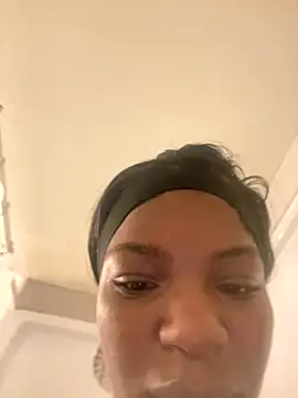 wishwashhy22 online show from September 2025 05:01:01 PM