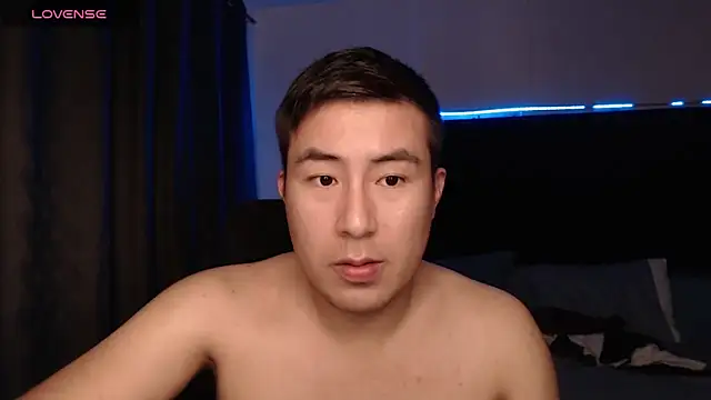 andrewmhilton  online show from October 2025 08:00:02 AM