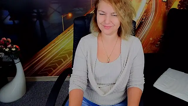 EmmaxPark online show from December 2025 06:41:01 AM