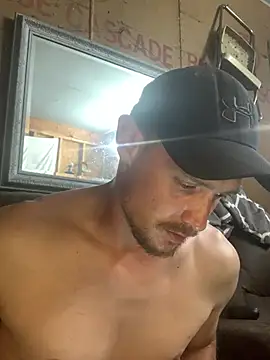 Snapshot of Midwestalpha chatting on June 2026 04:19:02 AM Midwestalpha online show from June 2026 04:19:02 AM