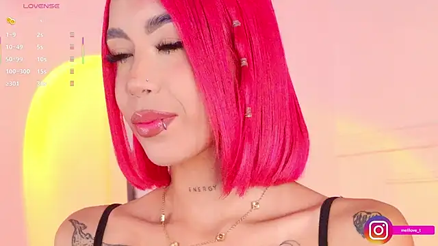 Mely-taylor online show from November 2025 08:18:01 PM