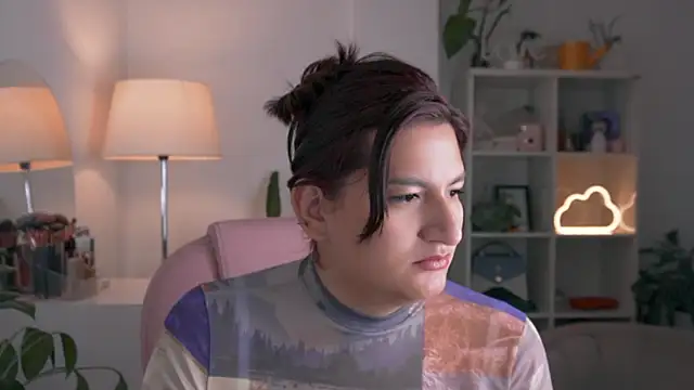 Snapshot of ari_artis chatting on December 2024 01:11:01 AM ari artis online show from December 2024 01:11:01 AM