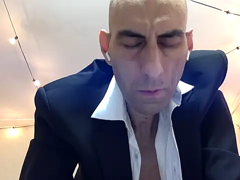 Snapshot of HandsomeAlfie chatting on October 2025 09:54:02 PM HandsomeAlfie online show from October 2025 09:54:02 PM