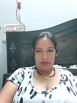 Poojabhabi101 online show from October 2025 06:20:02 AM