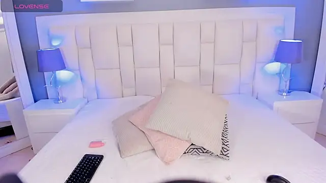 Aluna sweet online show from March 2025 08:54:01 PM