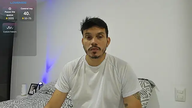 alejandro stark online show from September 2025 04:35:01 AM