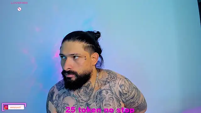 Snapshot of 1ammyryan chatting on October 2025 03:17:02 AM 1ammyryan online show from October 2025 03:17:02 AM