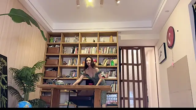 Snapshot of grandeeney chatting on January 2025 03:24:01 PM grandeeney online show from January 2025 03:24:01 PM