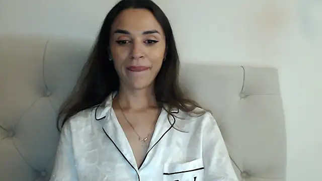 Snapshot of Mika_Gold chatting on October 2025 10:32:02 PM Mika Gold online show from October 2025 10:32:02 PM