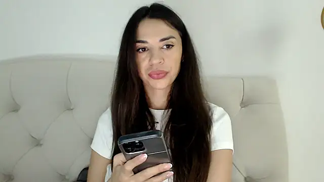 Snapshot of Mika_Gold chatting on November 2025 11:32:02 AM Mika Gold online show from November 2025 11:32:02 AM