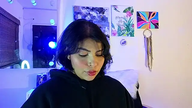 Snapshot of GigiiStone chatting on October 2025 10:03:02 PM GigiiStone online show from October 2025 10:03:02 PM