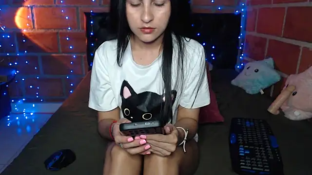 Snapshot of Nathacha chatting on November 2025 10:15:02 PM Nathacha online show from November 2025 10:15:02 PM