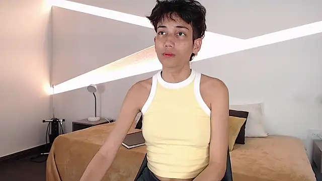 Snapshot of hot_little_bunny chatting on February 2025 09:20:02 PM hot little bunny online show from February 2025 09:20:02 PM