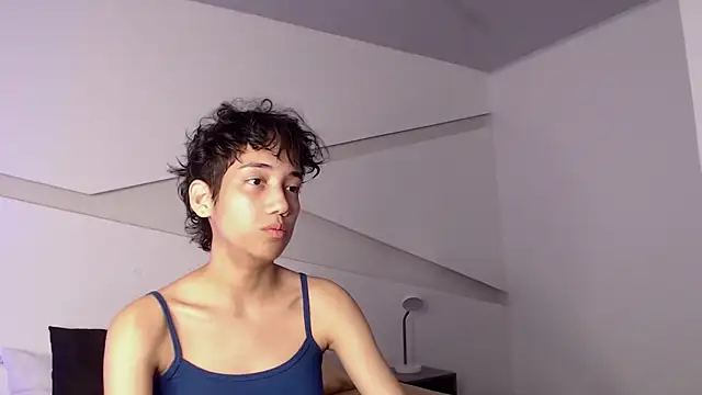 Snapshot of hot_little_bunny chatting on March 2025 09:14:02 PM hot little bunny online show from March 2025 09:14:02 PM