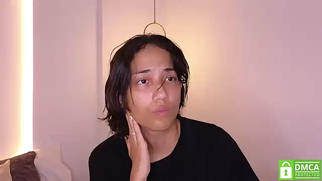 Snapshot of hot_little_bunny chatting on September 2025 08:54:01 PM hot little bunny online show from September 2025 08:54:01 PM