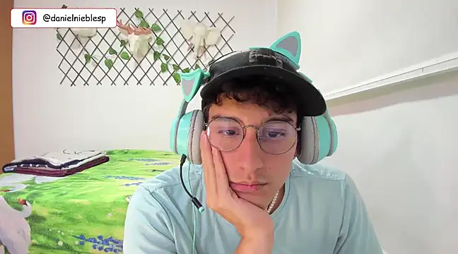 Jackson Careyy online show from March 2025 10:48:02 PM