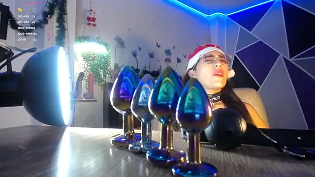 DaMikaela  online show from December 2025 06:57:02 PM