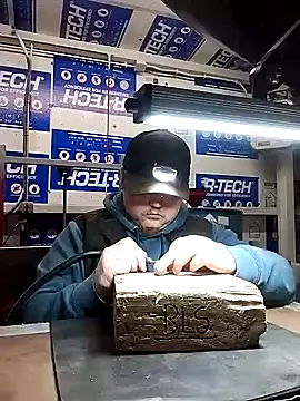 Berserker710420 online show from January 2025 09:47:02 PM