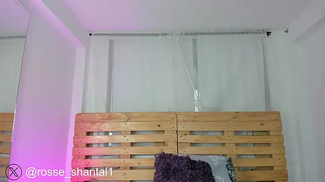 Snapshot of shantal_rosse1 chatting on October 2025 12:06:01 PM shantal rosse1 online show from October 2025 12:06:01 PM
